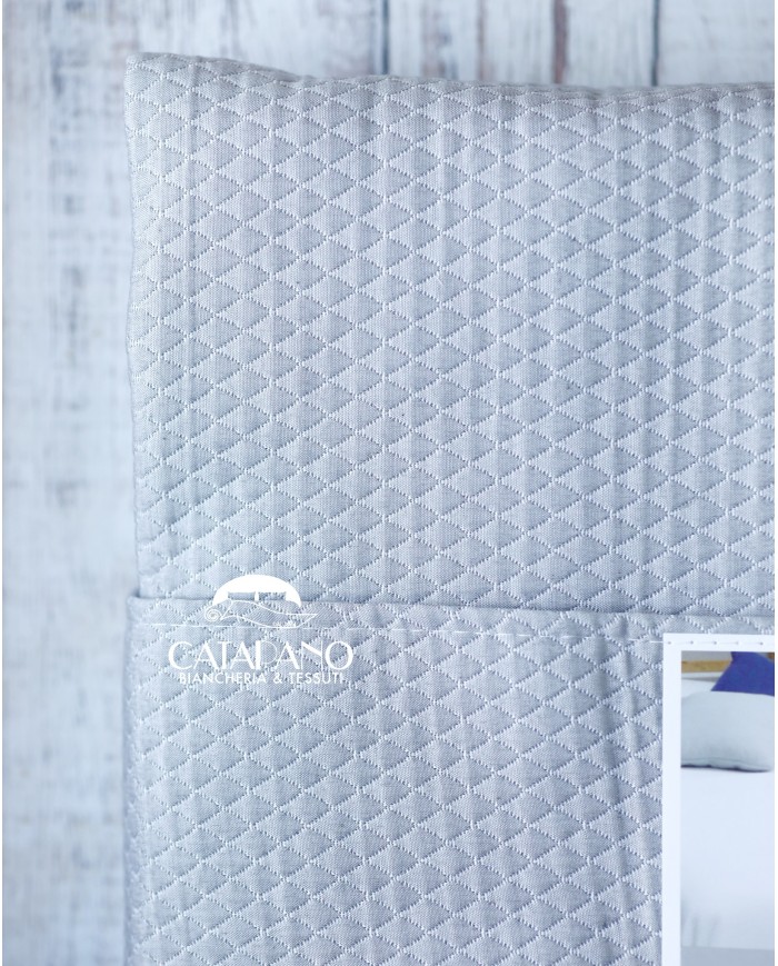 Copriletto matelessè matrimoniale in tinta unita Real