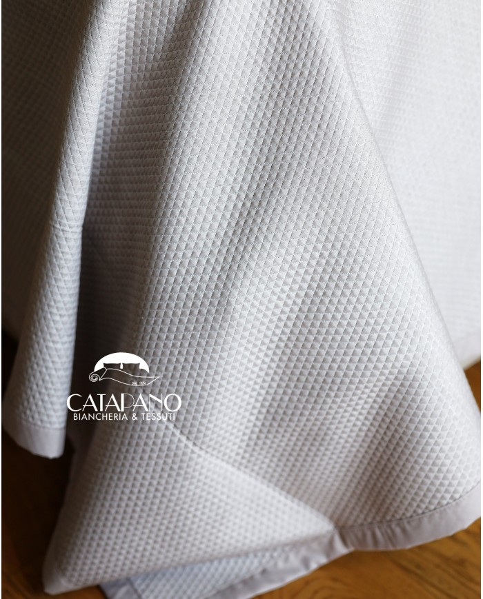 Copriletto matelessè piazza e mezza in tinta unita Real